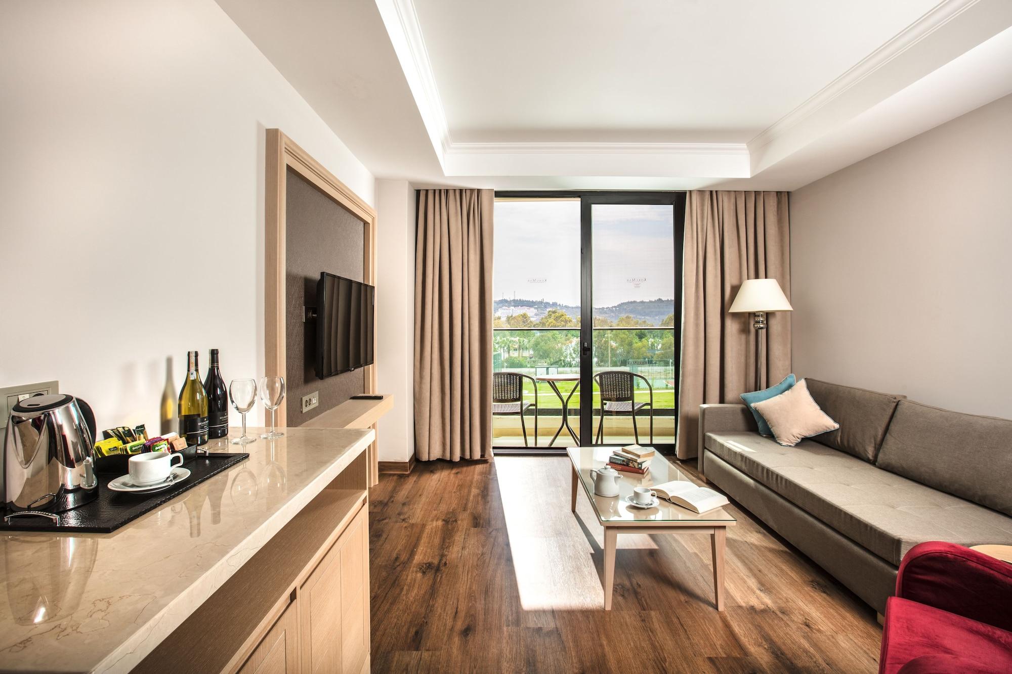 Korumar Ephesus Beach & Spa Resort Кушадасъ Екстериор снимка